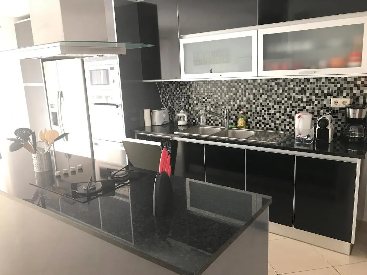 Full Private 300Sqm Villa Jacuzzi Heated Pool Ideal & Quiet Location 阿尔布费拉 0*,  葡萄牙