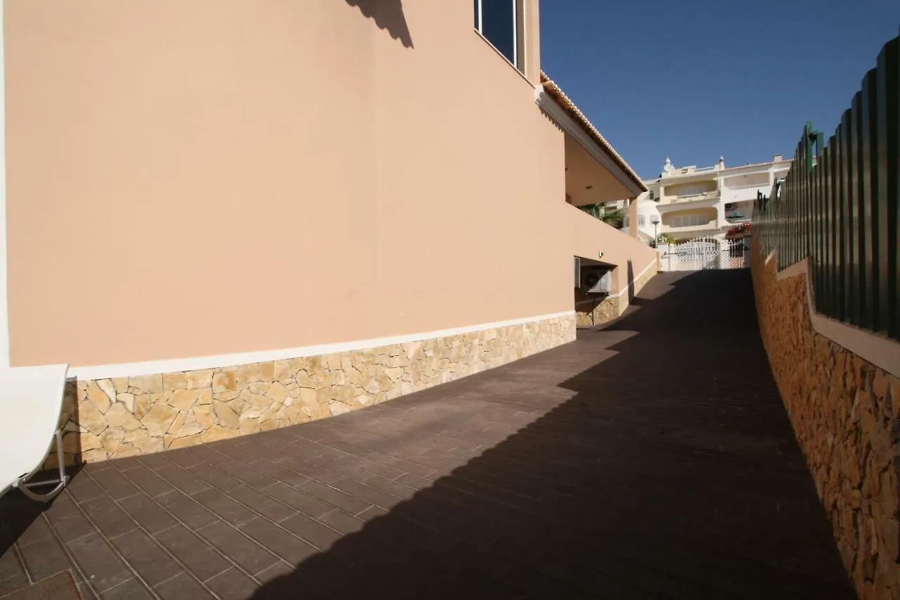 Full Private 300Sqm Villa Jacuzzi Heated Pool Ideal & Quiet Location Albufeira