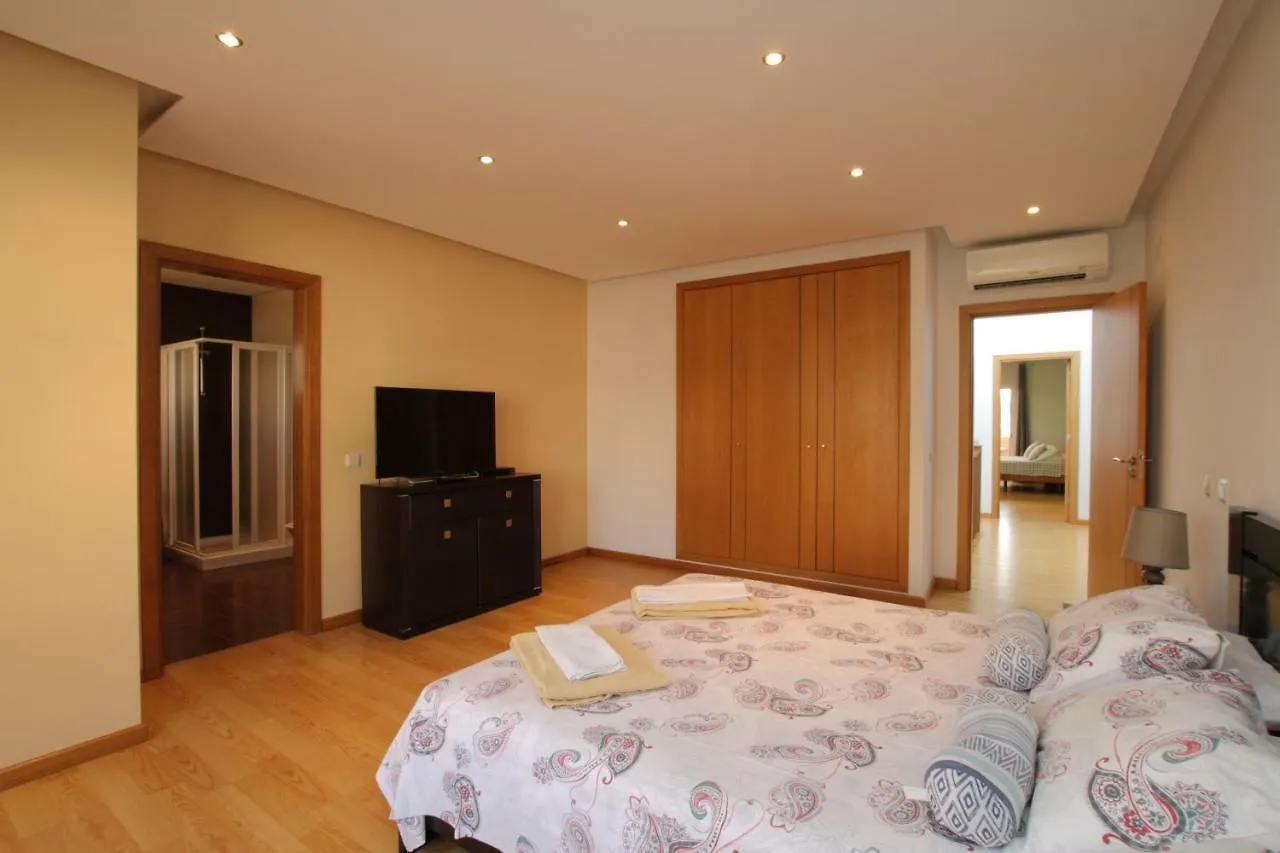 Full Private 300Sqm Villa Jacuzzi Heated Pool Ideal & Quiet Location Albufeira 0*,