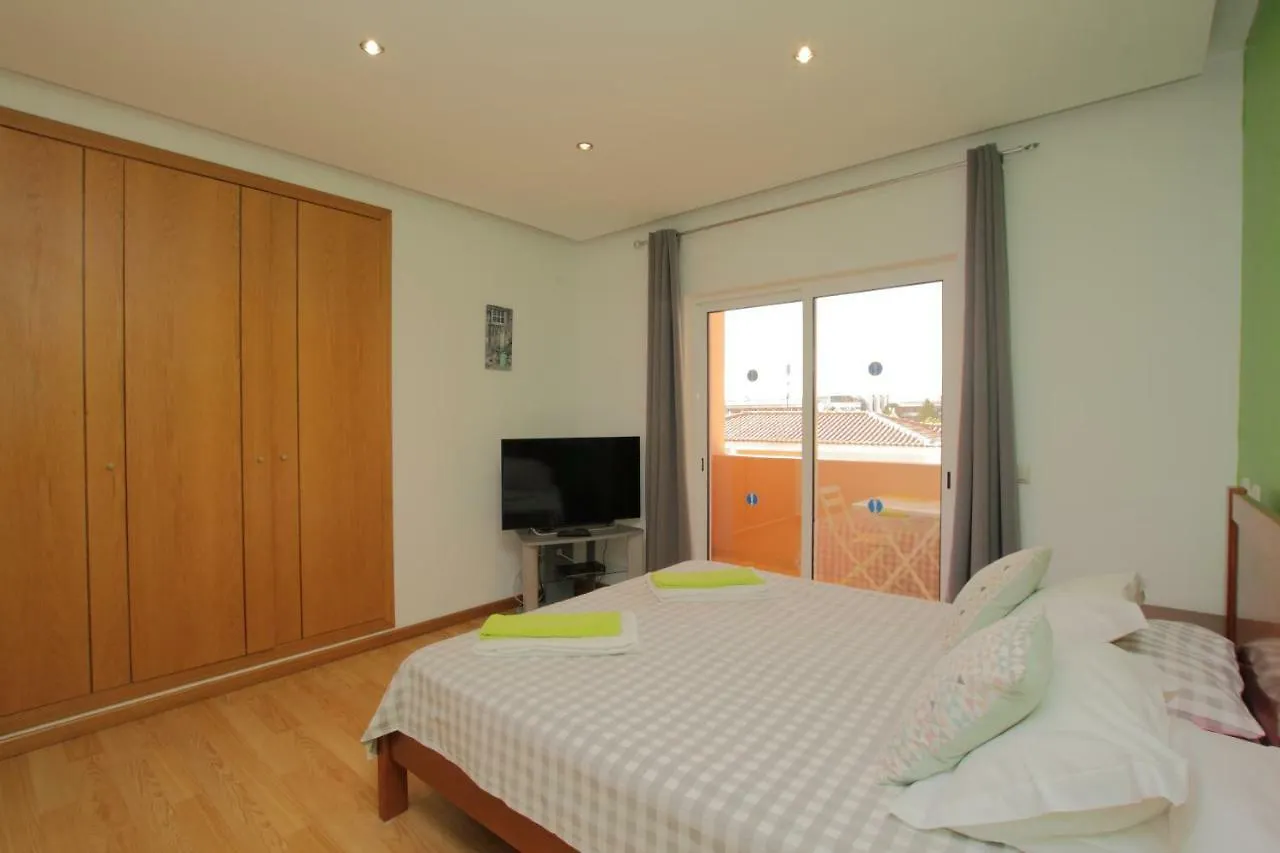 Full Private 300Sqm Villa Jacuzzi Heated Pool Ideal & Quiet Location Albufeira